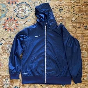 Nike Unisex Storm-Fit Windbreaker